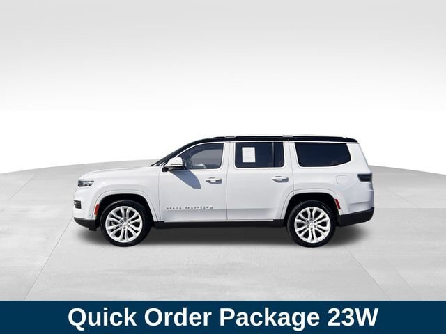 Used 2022 Jeep Grand Wagoneer Series III w/ Rear Seat Video Group 1 AWD/4WD image 2