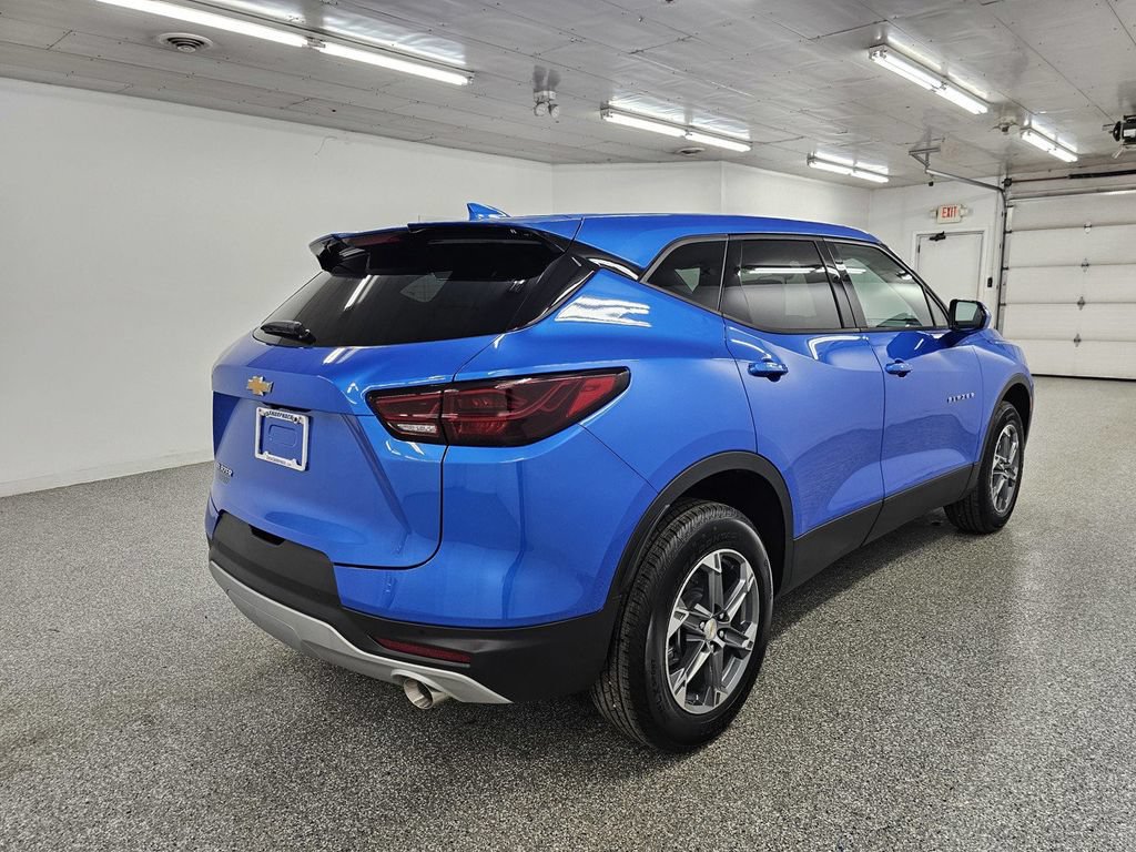 Used 2026 Chevrolet Blazer LT FWD image 4