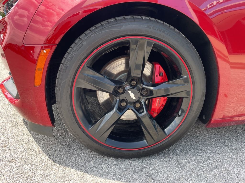 Used 2021 Chevrolet Camaro SS RWD image 41
