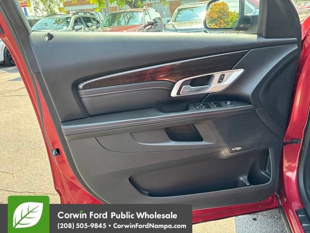 Used 2014 GMC Terrain Denali w/ Cargo Package AWD/4WD image 13