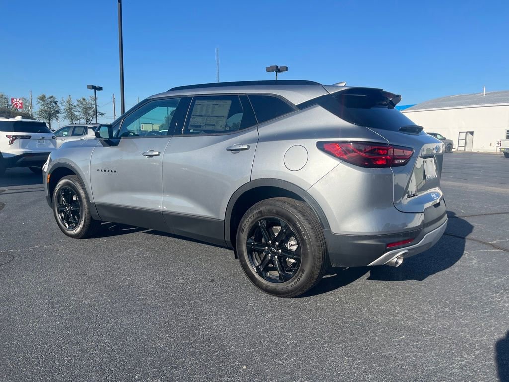 New 2025 Chevrolet Blazer LT w/ Midnight/Sport Edition image 6