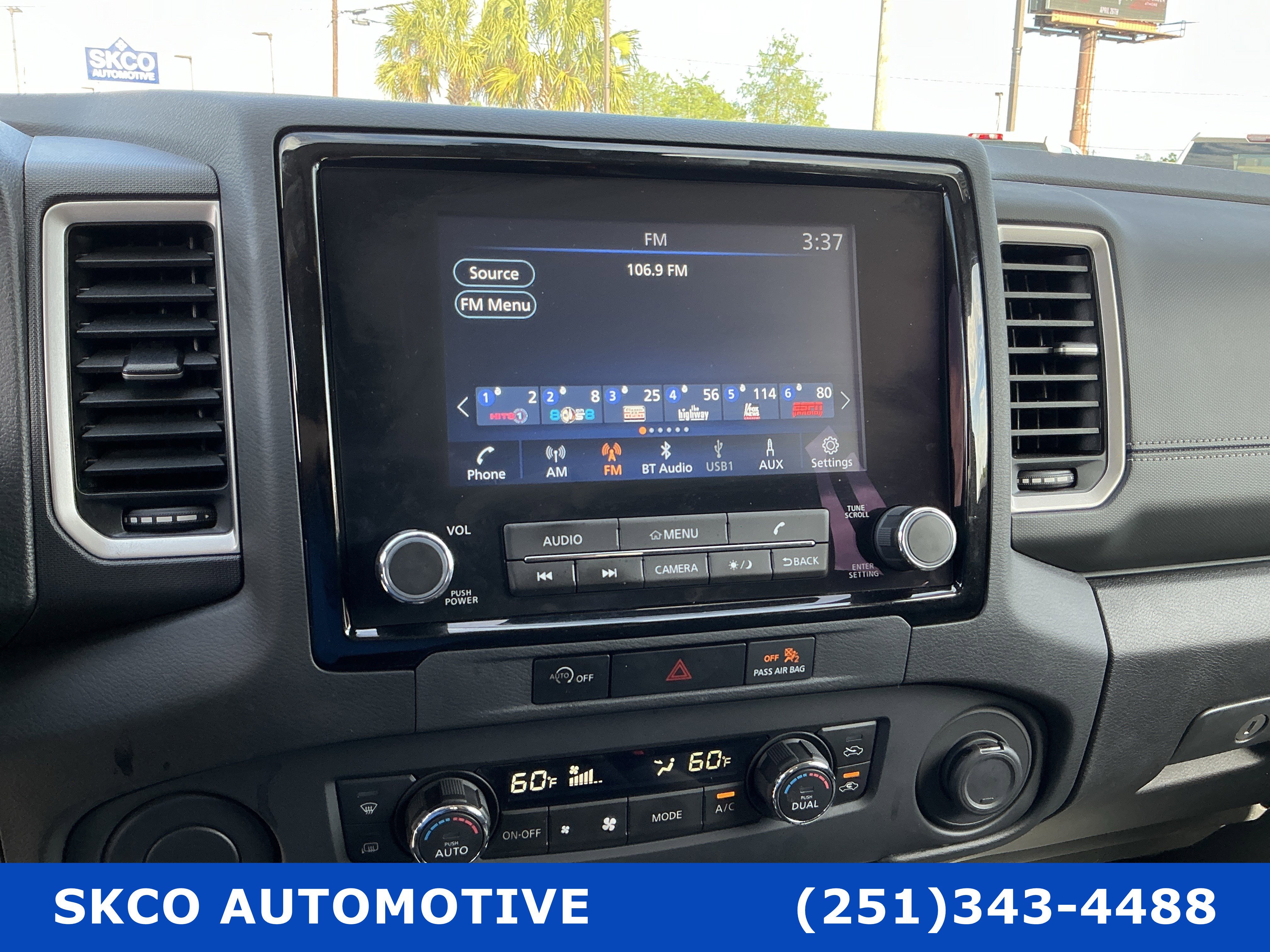 Used 2024 Nissan Frontier SV w/ SV Convenience Package image 16