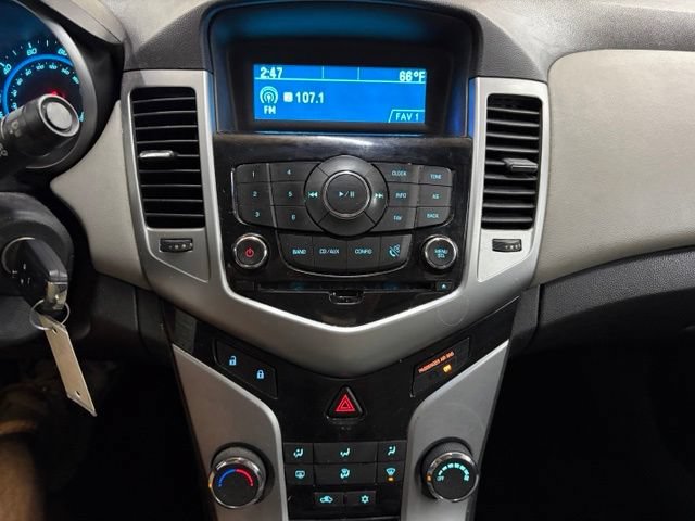 Used 2013 Chevrolet Cruze LT FWD image 28