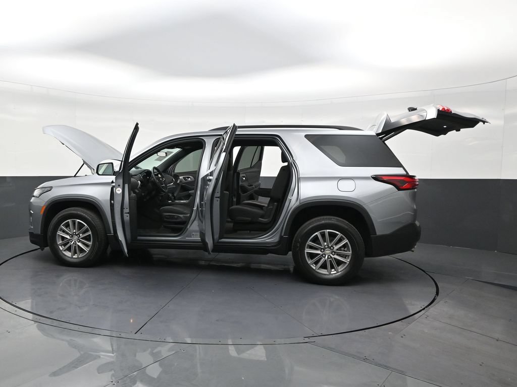 Used 2024 Chevrolet Traverse LT FWD image 30