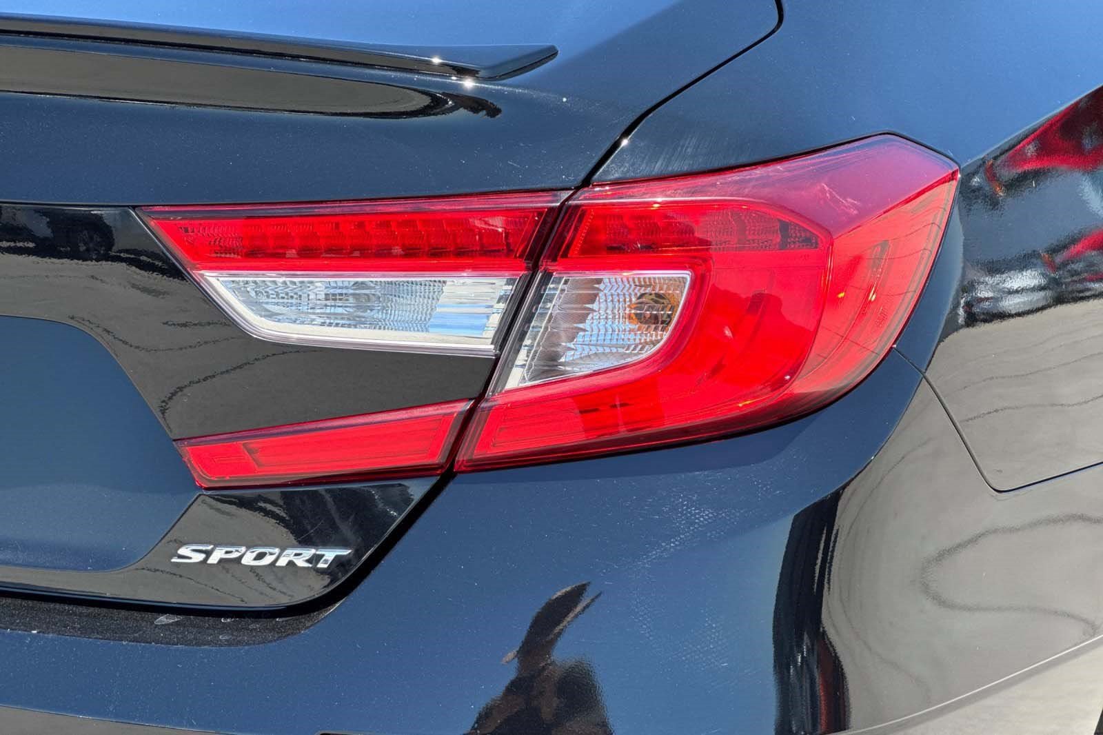Used 2021 Honda Accord Sport image 12