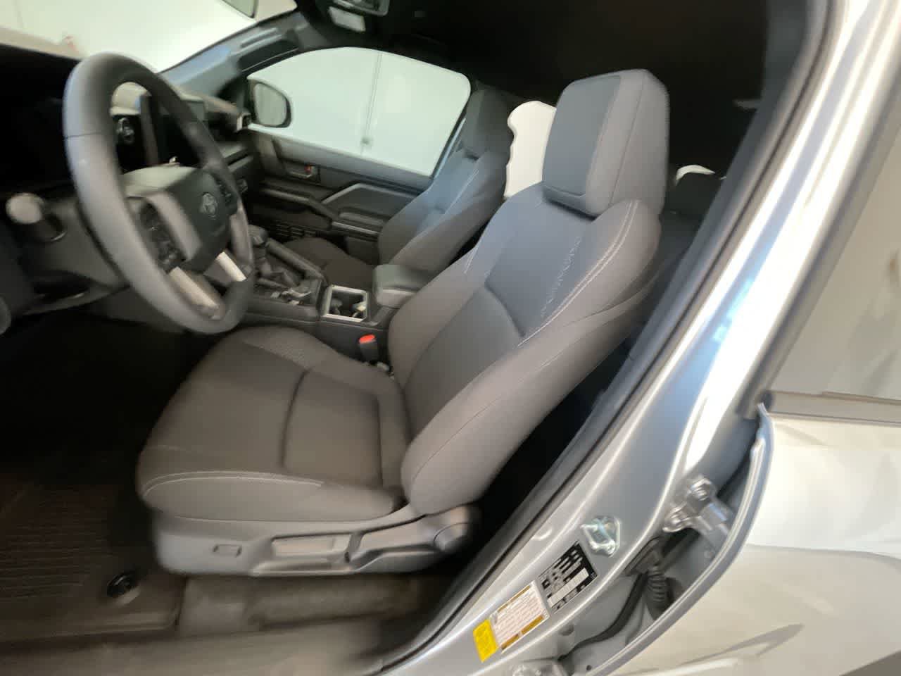 Used 2026 Toyota 4Runner SR5 AWD/4WD image 11