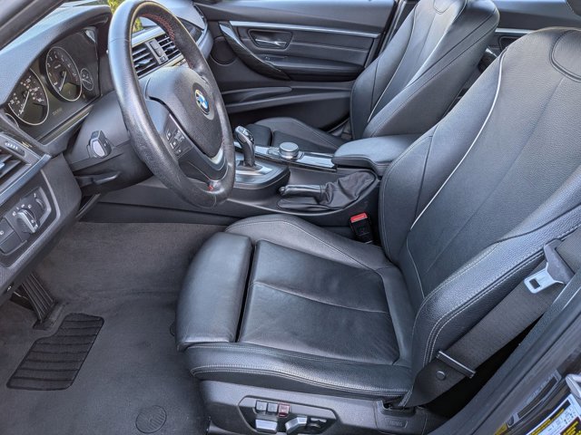 Used 2018 BMW 330i 330i w/ Convenience Package image 17