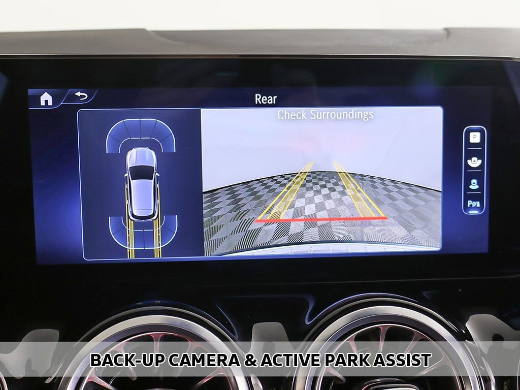 Used 2025 Mercedes-Benz GLA 250 4MATIC image 4