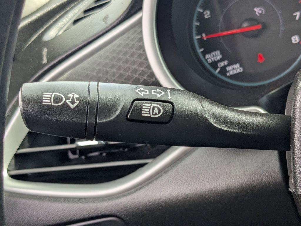 Used 2024 Chevrolet Malibu LT image 25