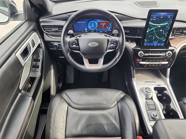 Used 2021 Ford Explorer Platinum w/ Equipment Group 601A image 7