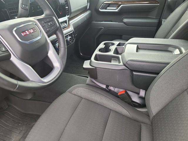 Used 2025 GMC Sierra 1500 SLE w/ X31 Off-Road Package AWD/4WD image 11