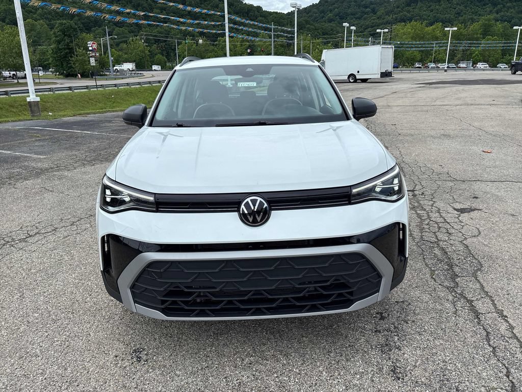 Used 2025 Volkswagen Taos S AWD/4WD image 8