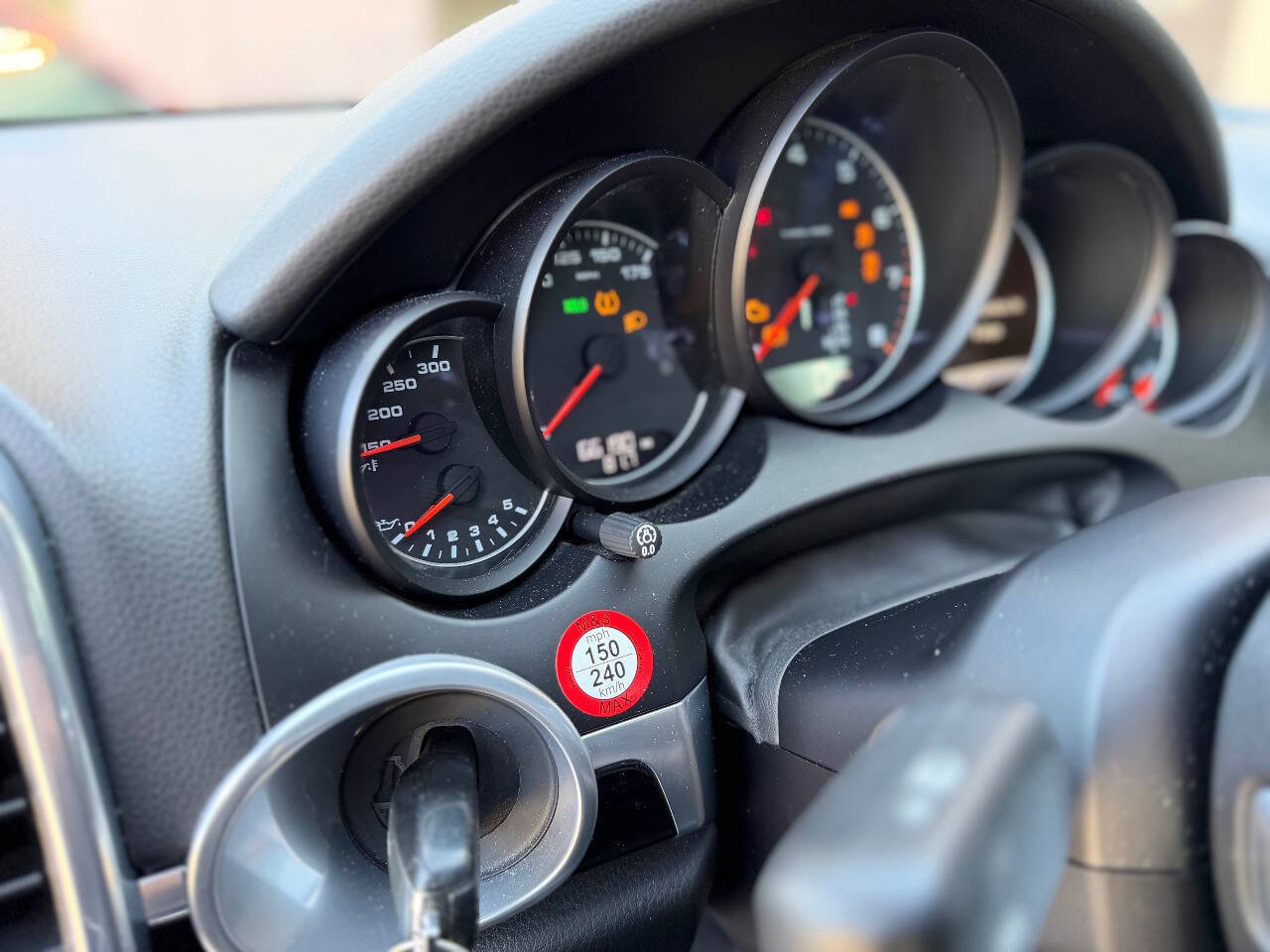 Used 2016 Porsche Cayenne image 21