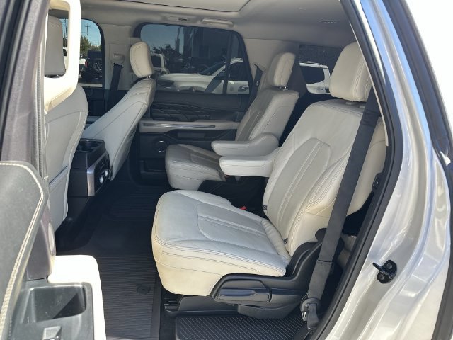 Used 2018 Ford Expedition Max Platinum AWD/4WD image 23