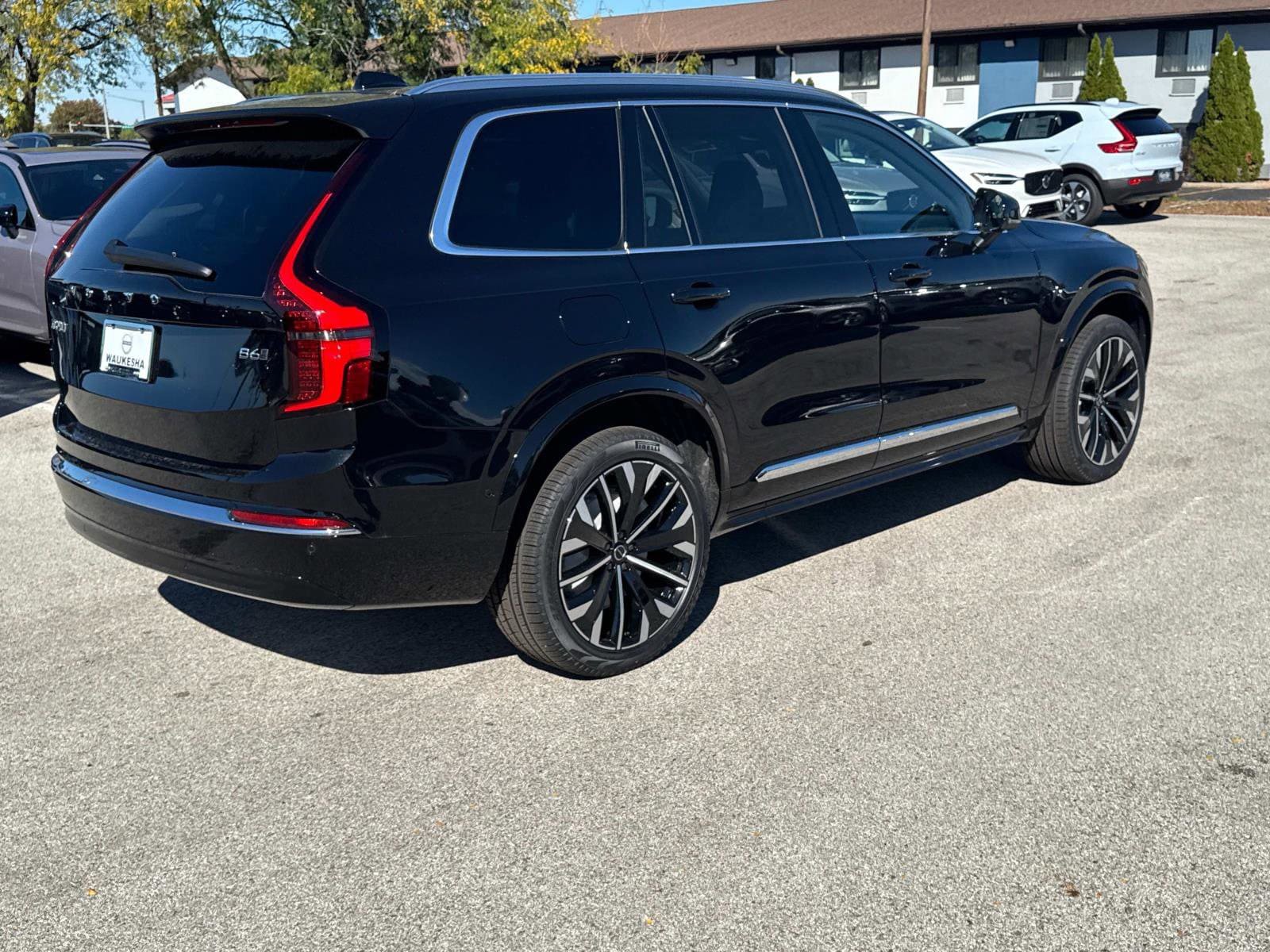 New 2026 Volvo XC90 B6 Plus w/ Protection Package AWD/4WD image 5