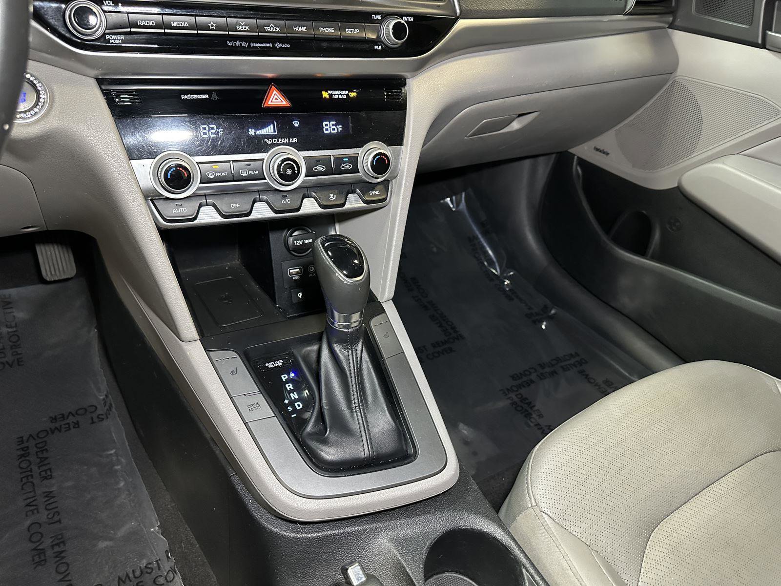 Used 2019 Hyundai Elantra Limited image 29