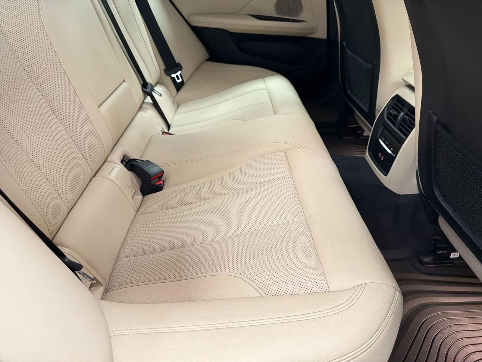 Certified 2023 BMW i4 eDrive35 w/ Premium Package image 27