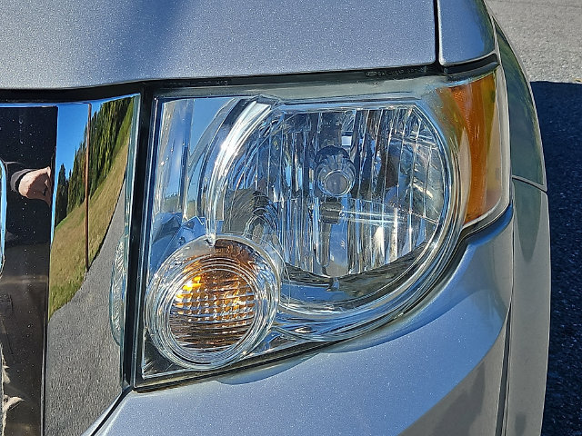 Used 2012 Ford Escape XLT FWD image 9