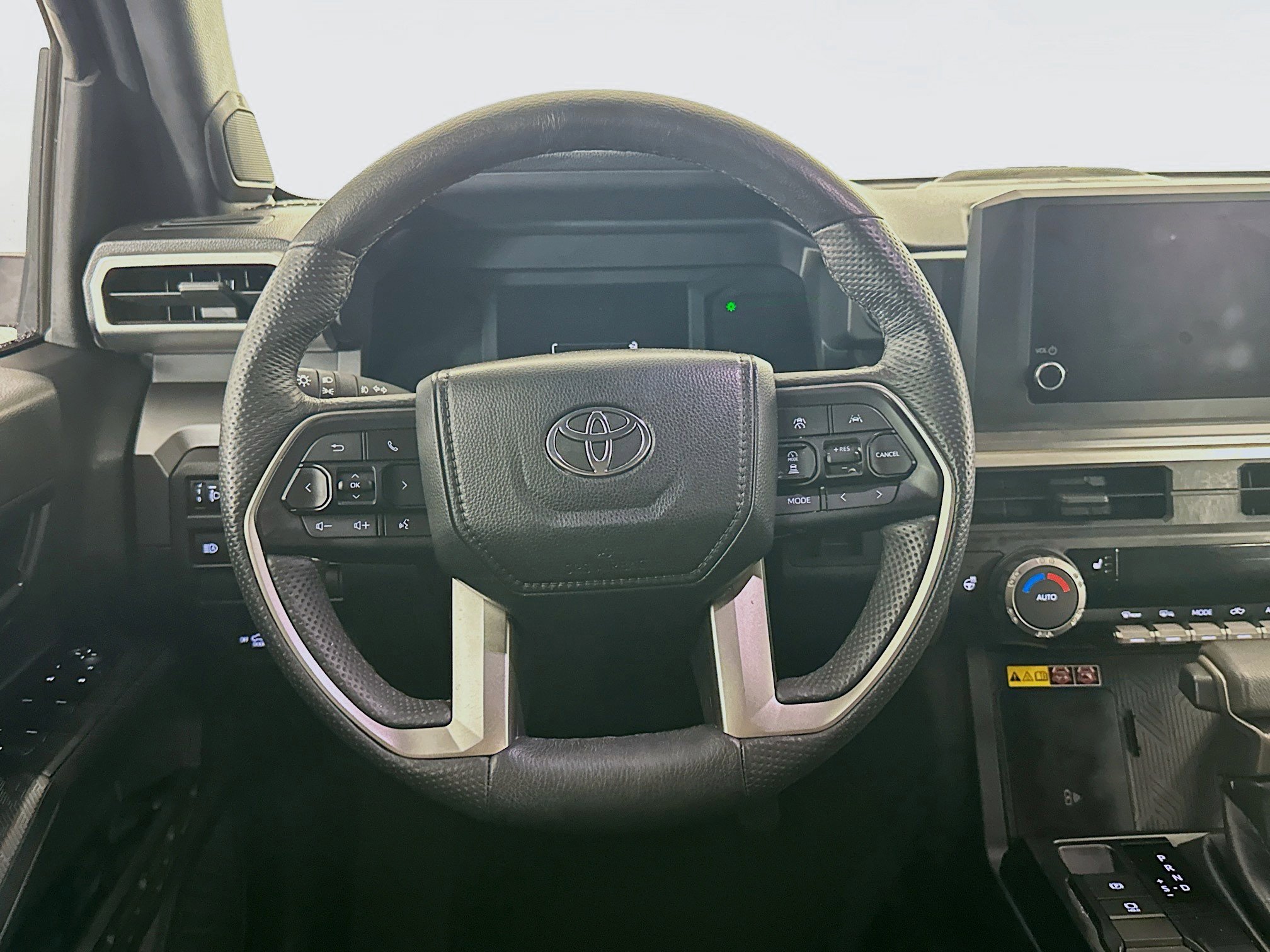 Used 2024 Toyota Tacoma SR5 RWD image 18
