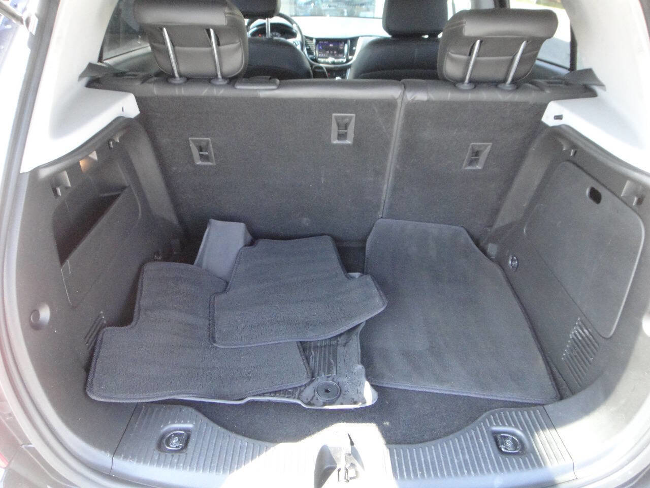 Used 2021 Chevrolet Trax LT w/ Driver Confidence Package image 13