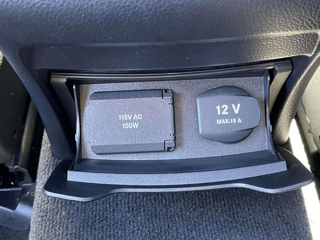 Used 2019 Mercedes-Benz GLC 300 image 13