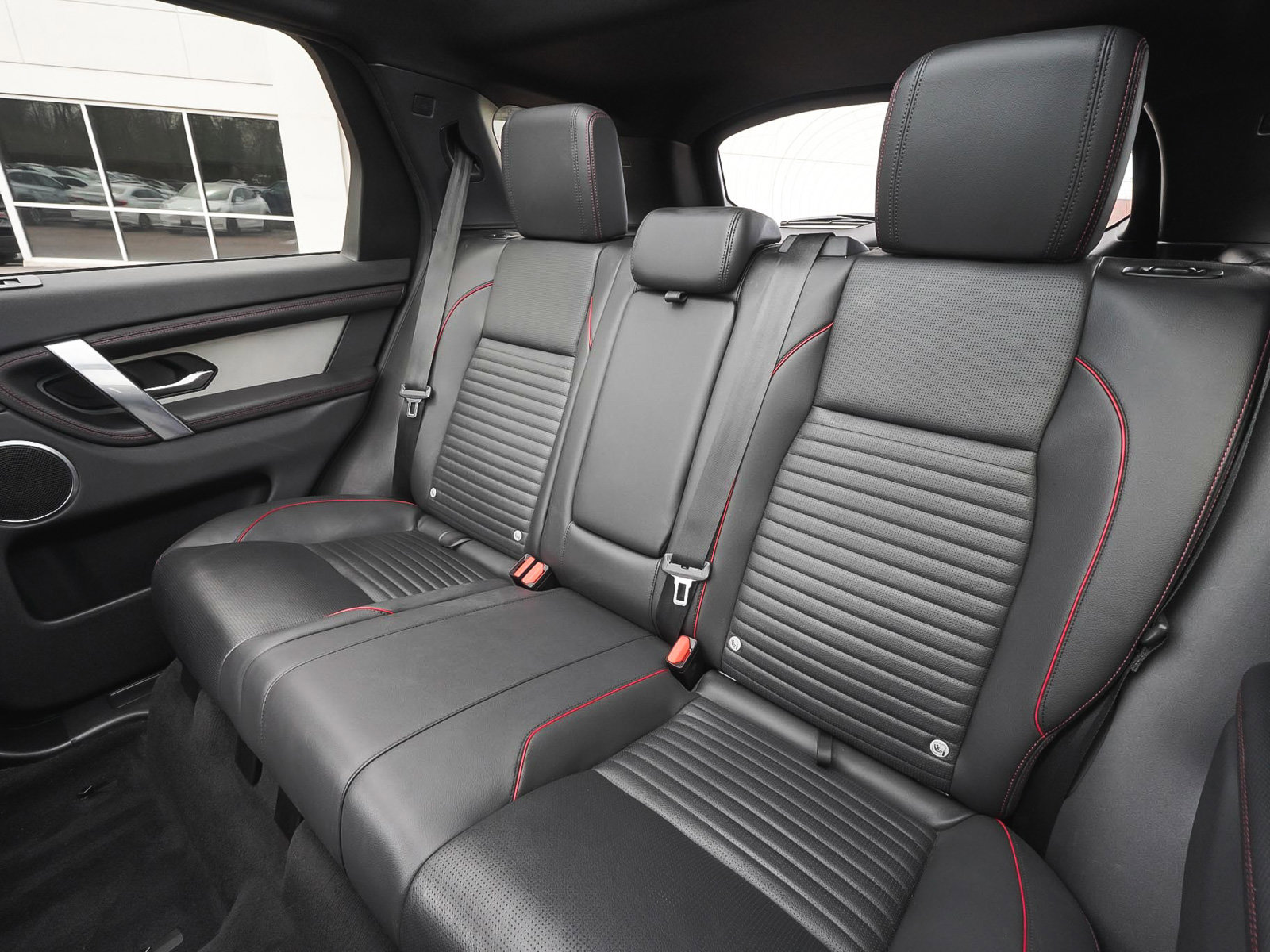 Used 2023 Land Rover Discovery Sport S R-Dynamic image 37