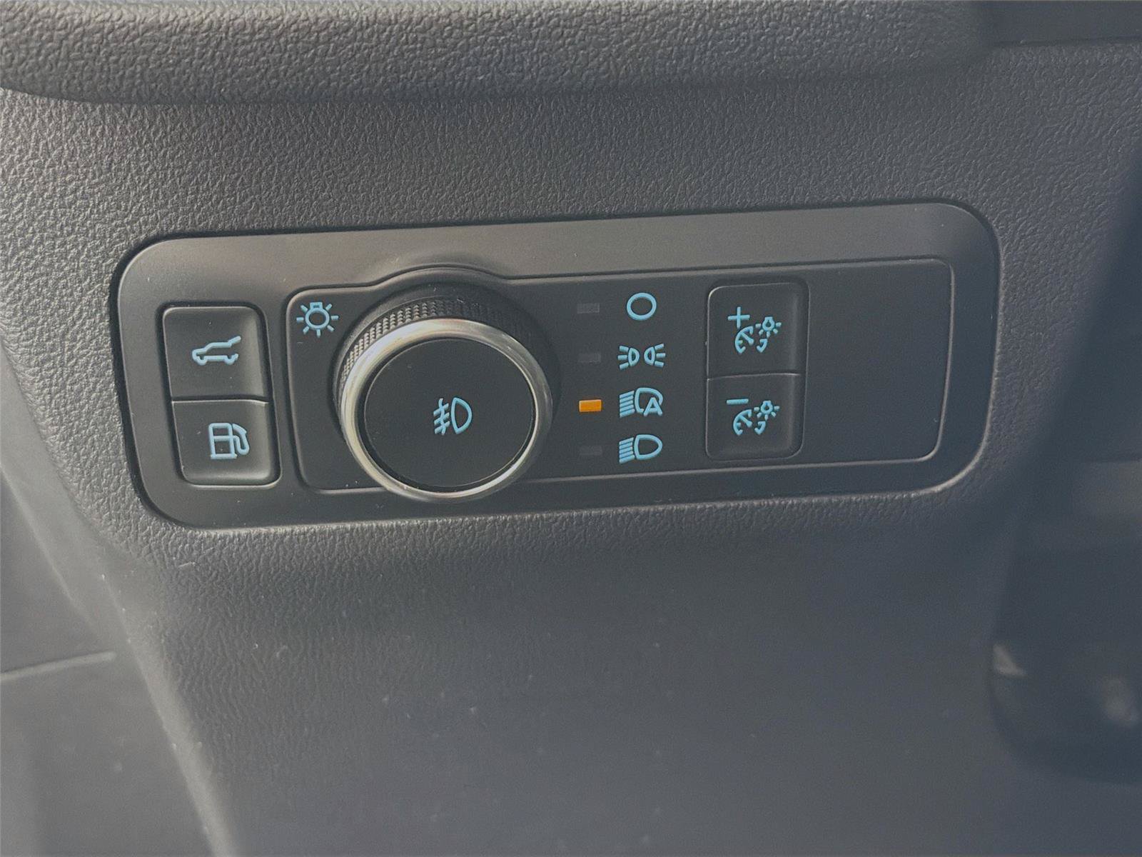 Used 2024 Ford Escape ST-Line Select AWD/4WD image 17