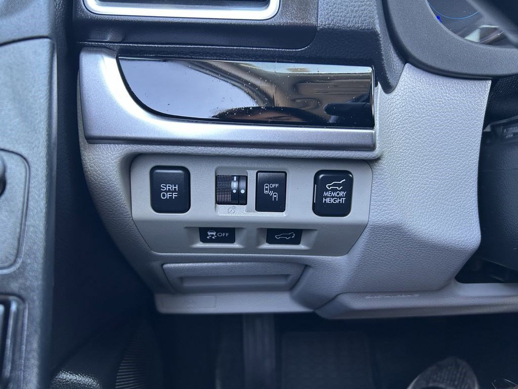 Used 2018 Subaru Forester 2.5i Limited AWD/4WD image 18