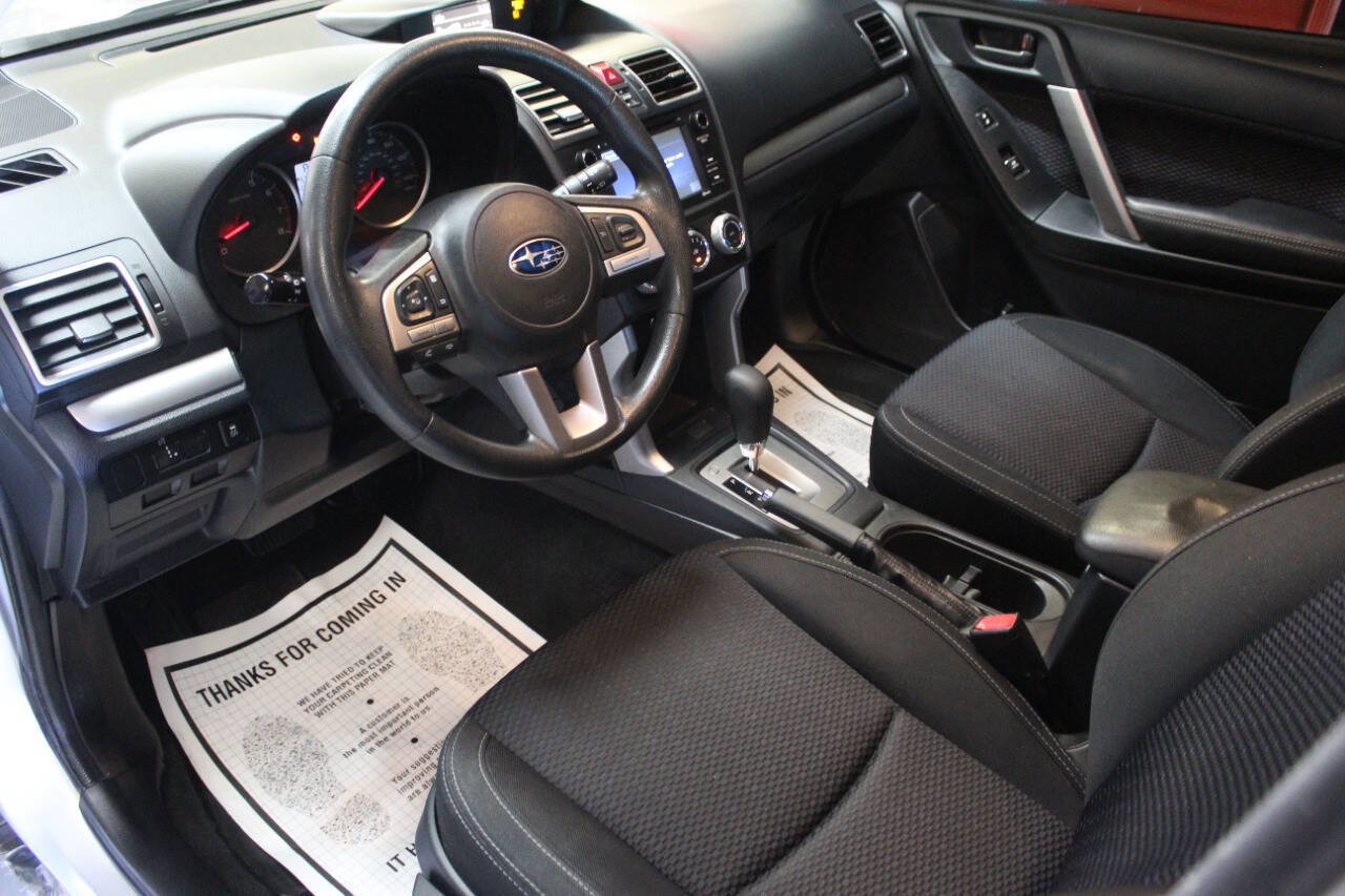 Used 2018 Subaru Forester 2.5i w/ Alloy Wheel Package image 16