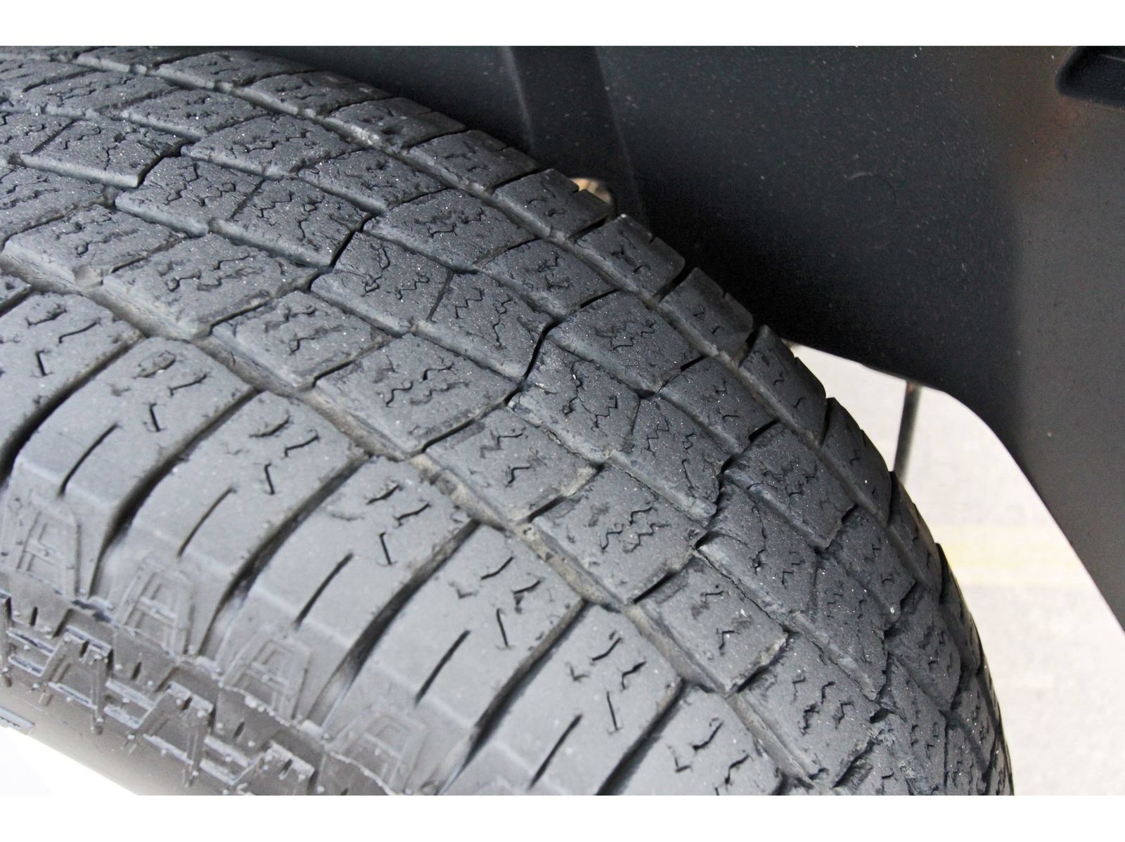 Used 2023 RAM 1500 Classic SLT w/ Electronics Group AWD/4WD image 32