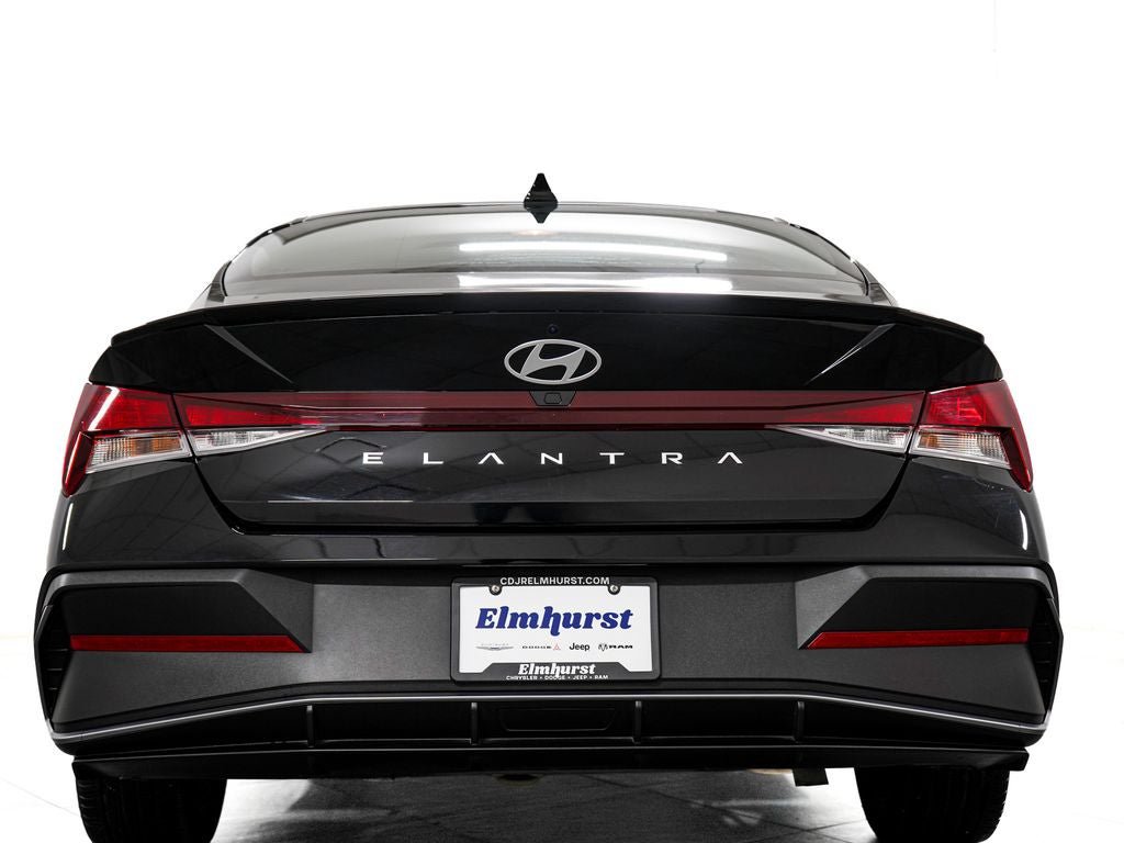 Used 2026 Hyundai Elantra Sport FWD image 6