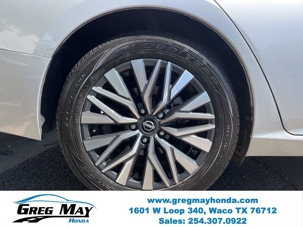 Used 2024 Nissan Altima 2.5 SV image 9