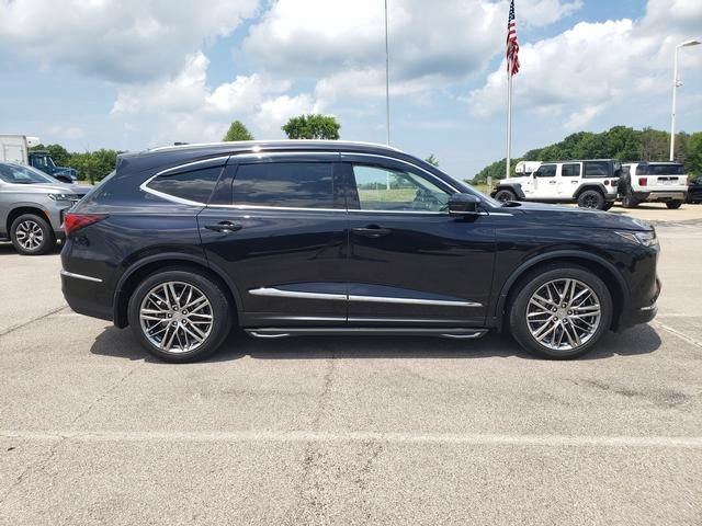 Used 2024 Acura MDX SH-AWD w/ Advance Package image 4