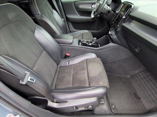 Used 2021 Volvo XC40 T5 R-Design w/ Climate Package image 20