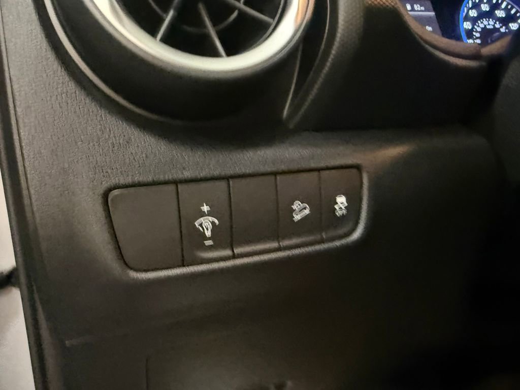 Certified 2022 Hyundai Kona SEL image 39