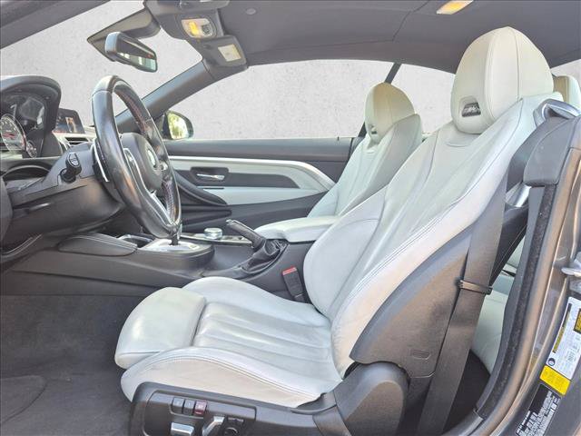 Used 2020 BMW M4 Convertible w/ Executive Package RWD image 8