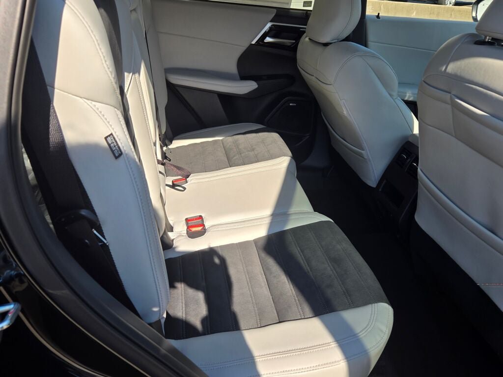 New 2026 Mitsubishi Outlander SE AWD/4WD image 7