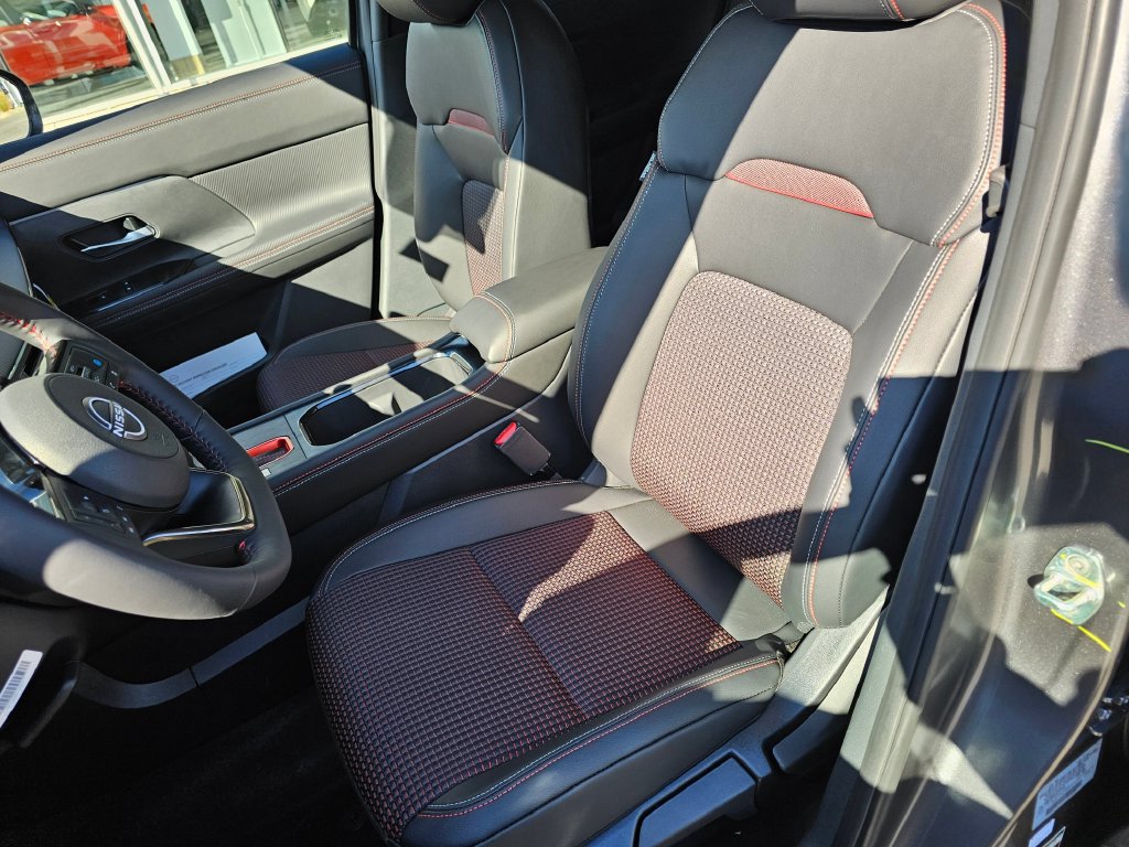 New 2027 Nissan Kicks SR AWD/4WD image 17