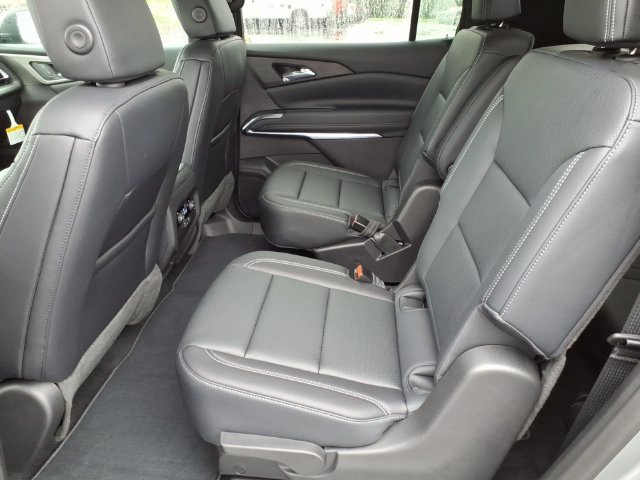 New 2027 Chevrolet Traverse LT w/ Midnight/Sport Edition FWD image 8