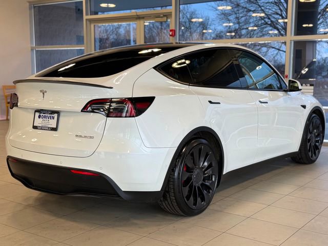 Used 2022 Tesla Model Y Performance image 12