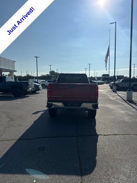Used 2025 Chevrolet Silverado 2500 LTZ w/ LTZ Convenience Package AWD/4WD image 6