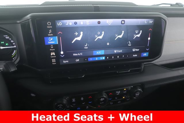 Used 2025 Jeep Wrangler Unlimited Sahara w/ Safety Group image 4