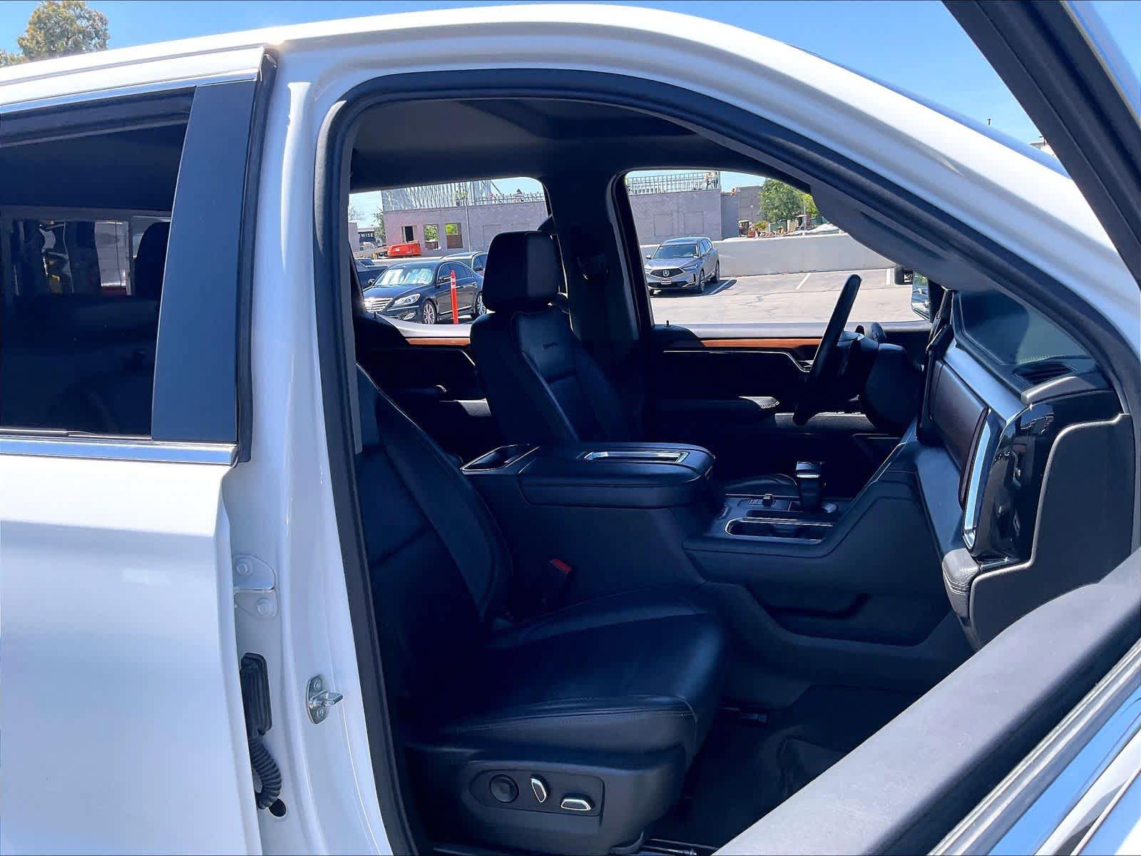Used 2022 GMC Sierra 1500 Denali AWD/4WD image 9