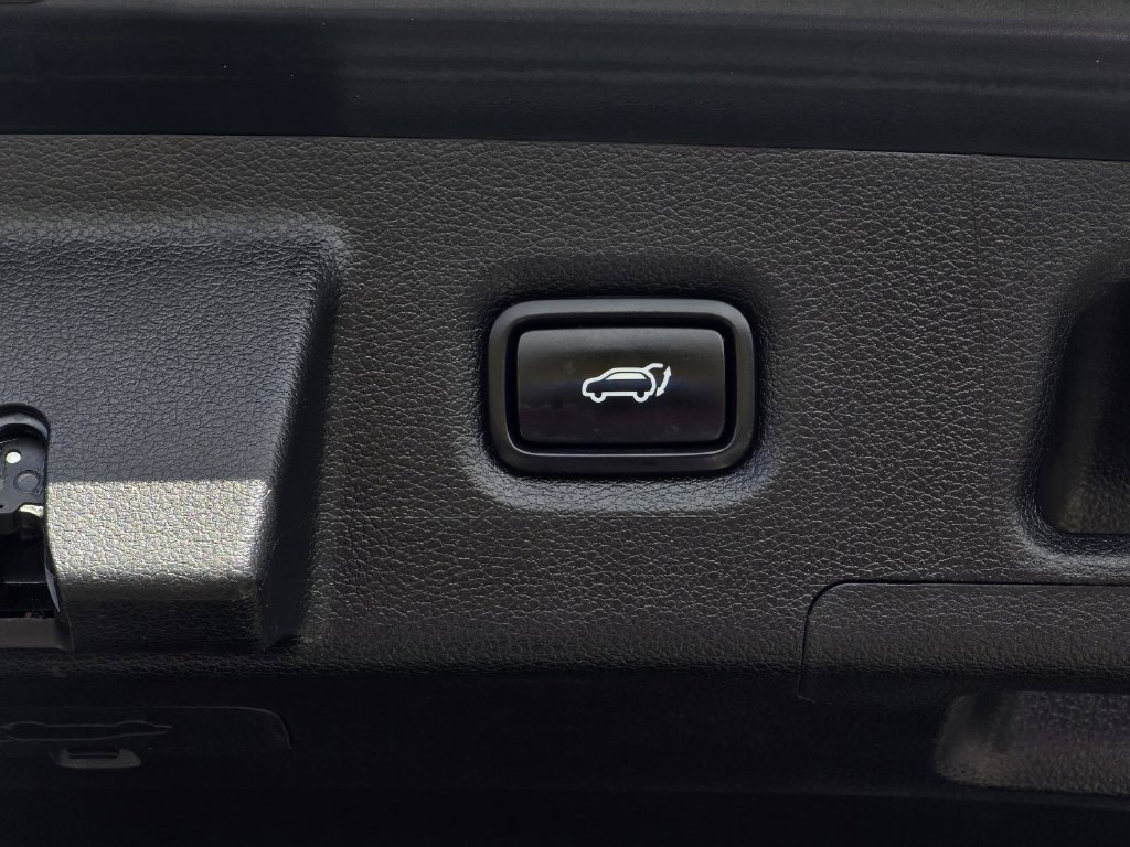 Used 2020 Hyundai Santa Fe Limited FWD image 39