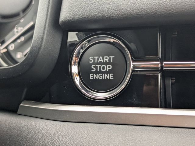 New 2026 Mitsubishi Outlander SE FWD image 27