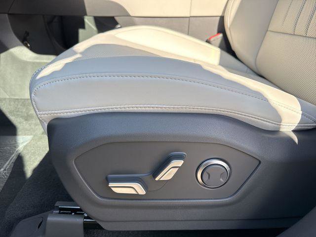 New 2026 Hyundai Santa Fe SEL image 14