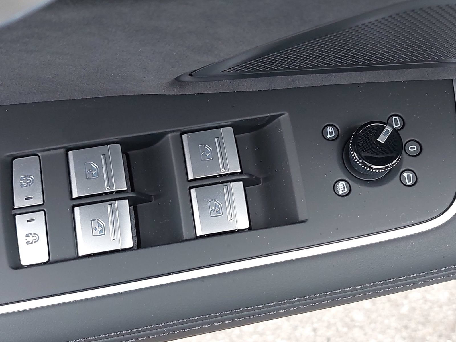New 2026 Audi A8 L 3.0T AWD/4WD image 31