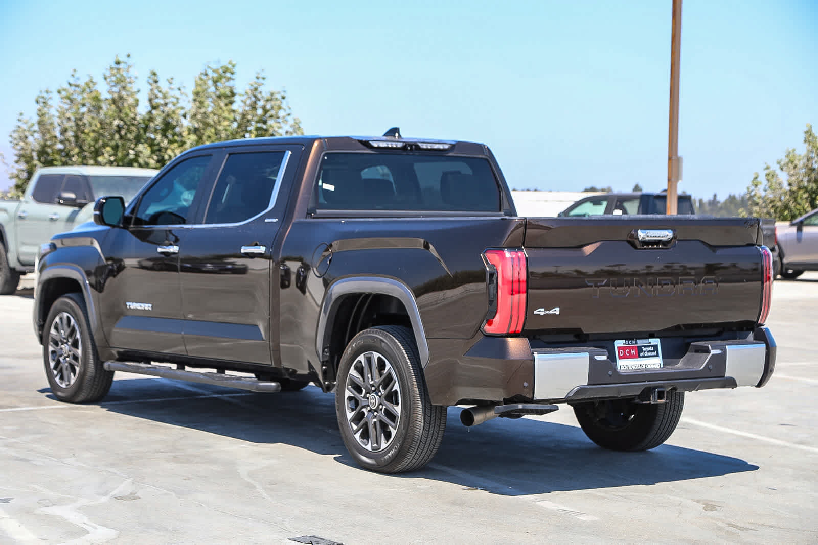 Used 2024 Toyota Tundra Limited AWD/4WD image 7