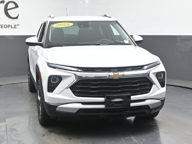 Used 2025 Chevrolet TrailBlazer LT AWD/4WD image 58