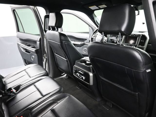 Used 2019 Ford Expedition XLT w/ Equipment Group 201A AWD/4WD image 22
